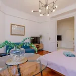 Bright-Nest Downtown Terrace Nw
